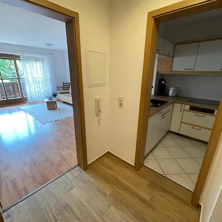 Wolf Apartment *